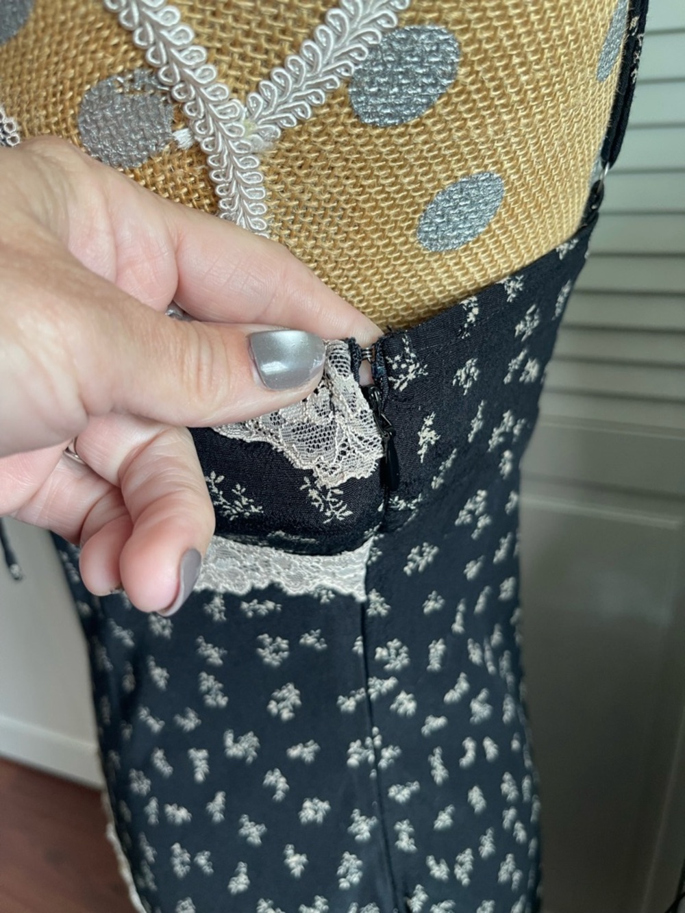 Wild Fable floral midi slip dress intricate lace trim  V-neckline Asymmetrical - Picture 4 of 8